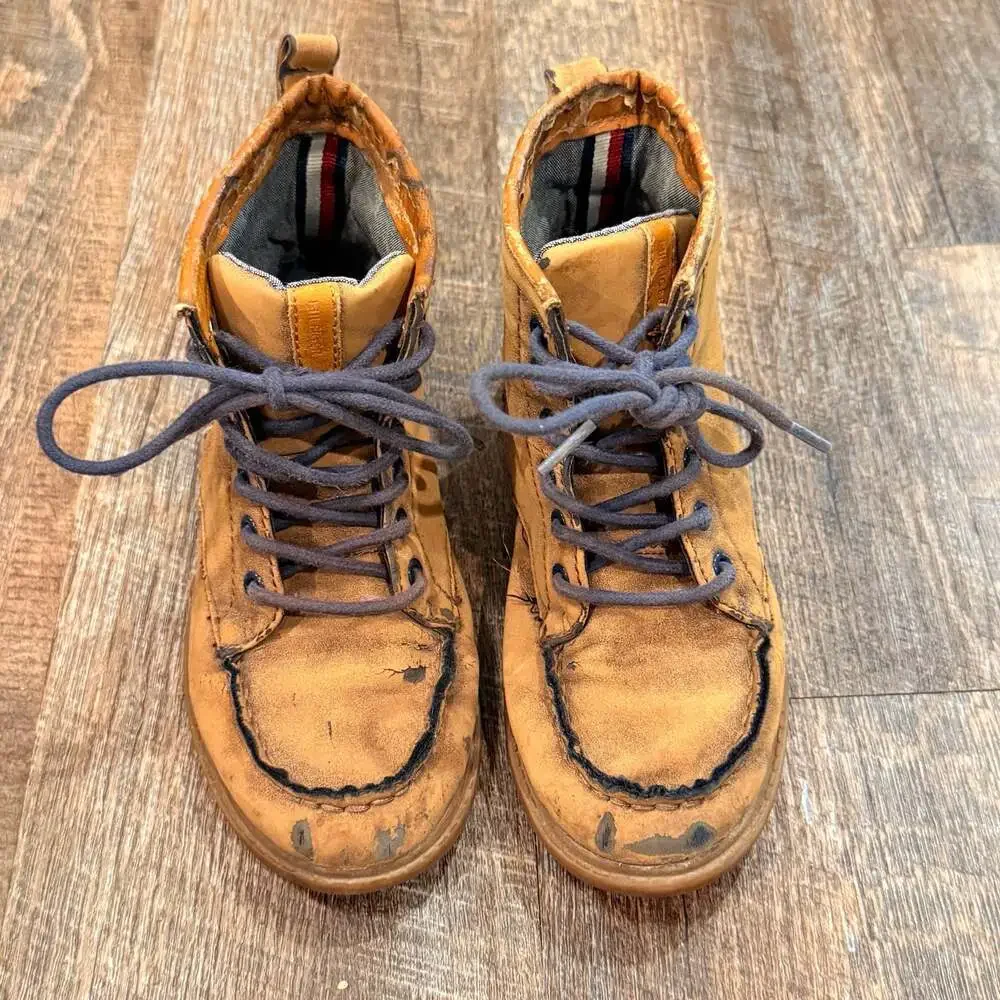 Tommy Hilfiger James Hito Brown Lace-Up Boots Size 1